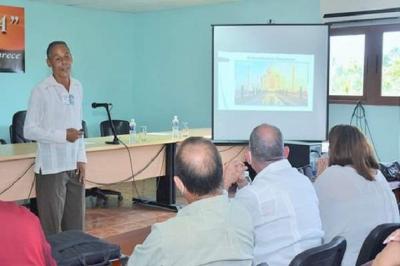 Doctor saguero en Convención Provincial Cuba-Salud 2022