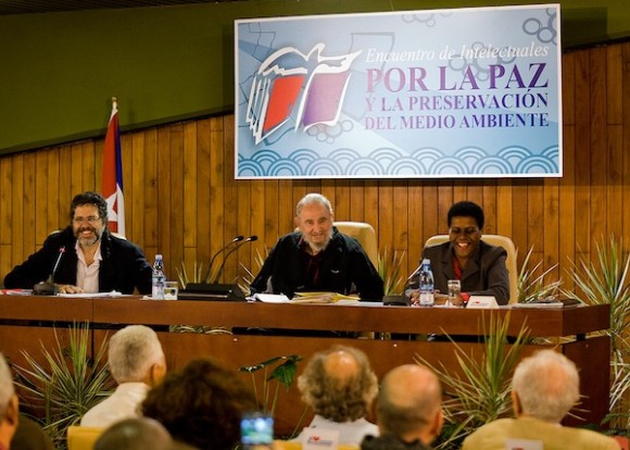 Fidel Castro en el encuentro con intelectuales. Foto: Alex Castro/ Cubadebate