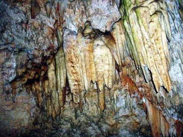 Estalactitas en Cuevas de Bellamar, Matanzas